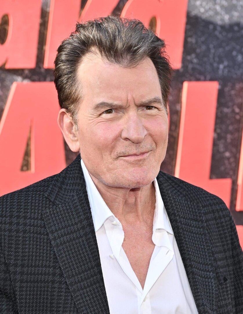 Charlie Sheen über seine Tattoos: "Schlechte, furchtbare, dumme Entscheidung"