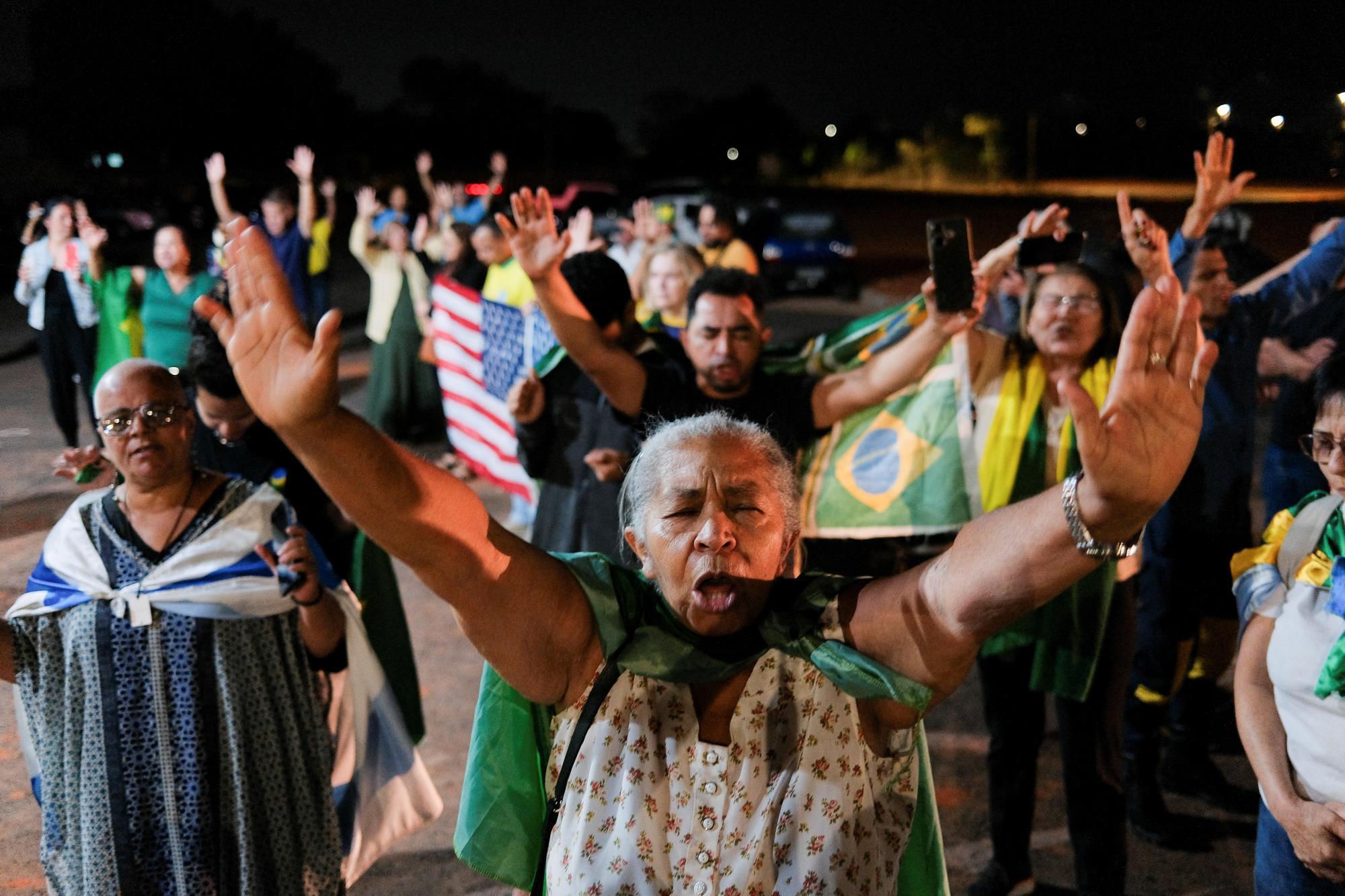 Bolsonaro-Urteil stürtzt Brasilien in Jubel und Unbehagen