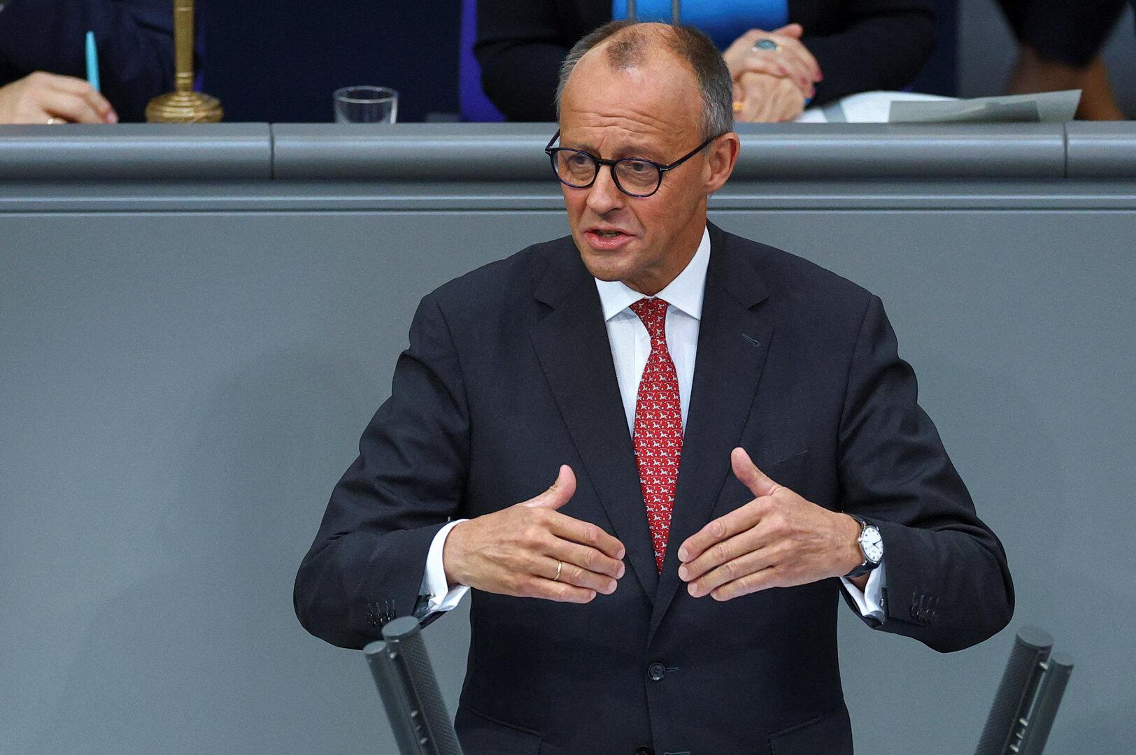 Deutschlands Kanzler Merz attackiert Putin: "Er mordet"