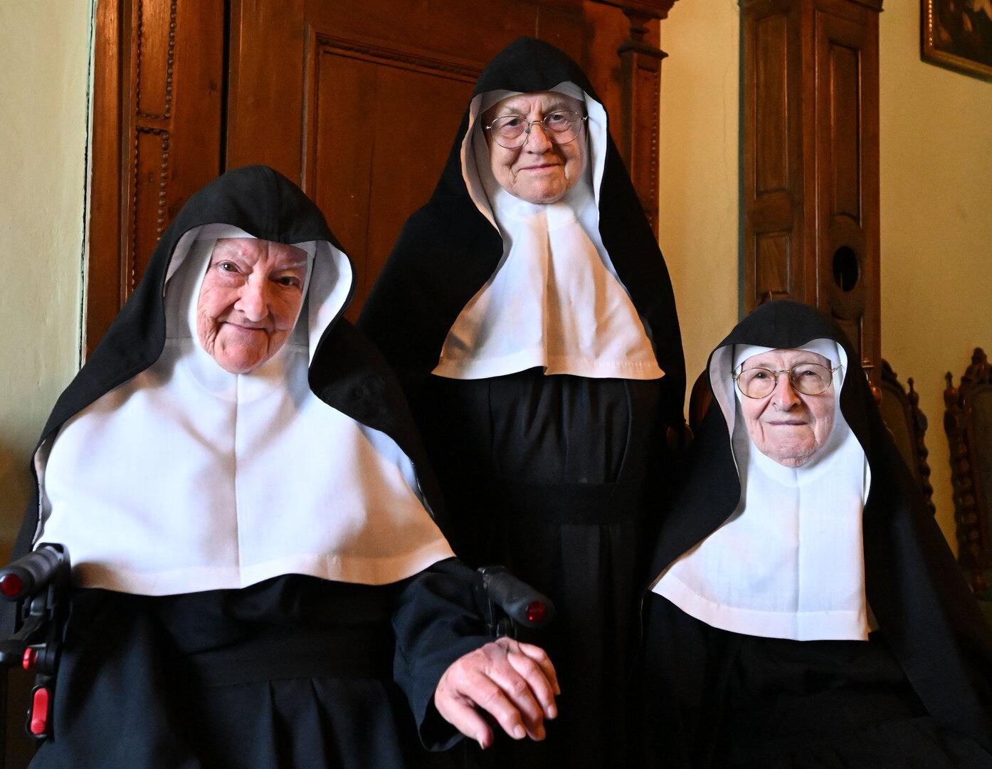 Prior vrnil socialno pomoč za redovnice iz Goldensteina