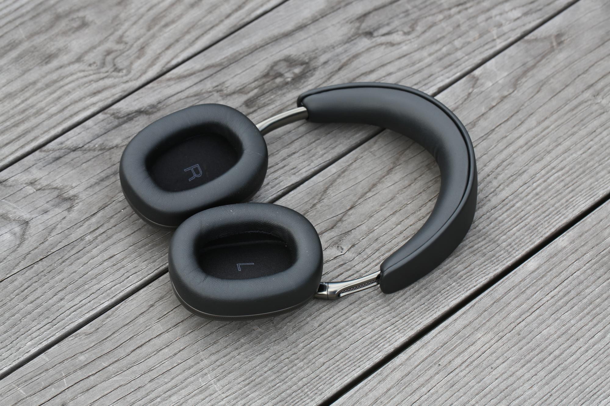 Vsi testirani slušni aparati VKI vsebujejo škodljive snovi