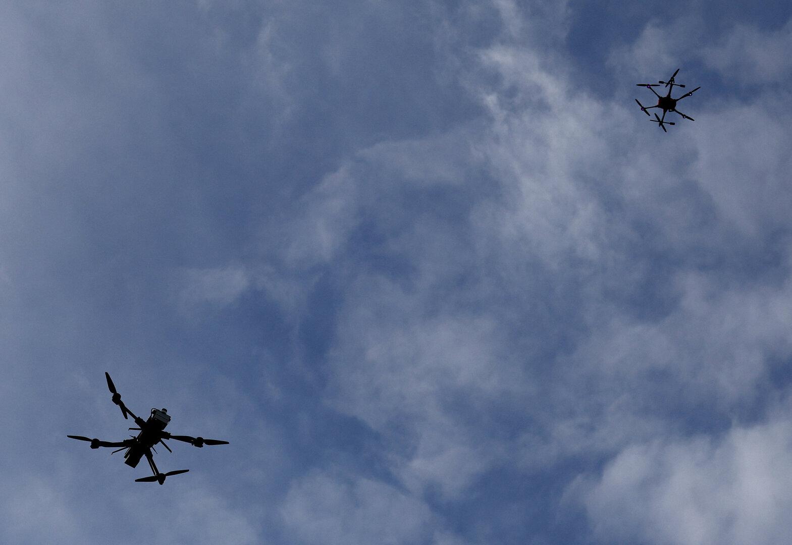 V Schleswig-Holsteinu opažene sumljive brezpilotne letalnike po opozorilih na Danskem