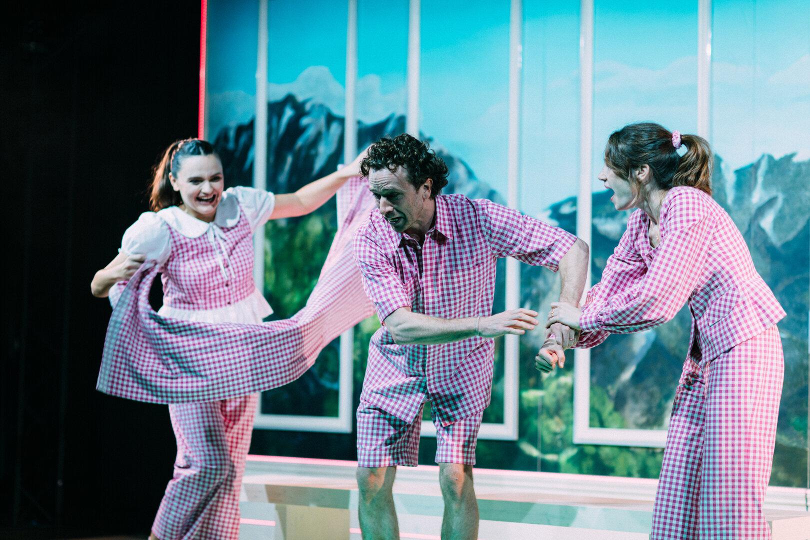 "Halbe Leben“ im Volkstheater in den Bezirken: Perspektive ist alles