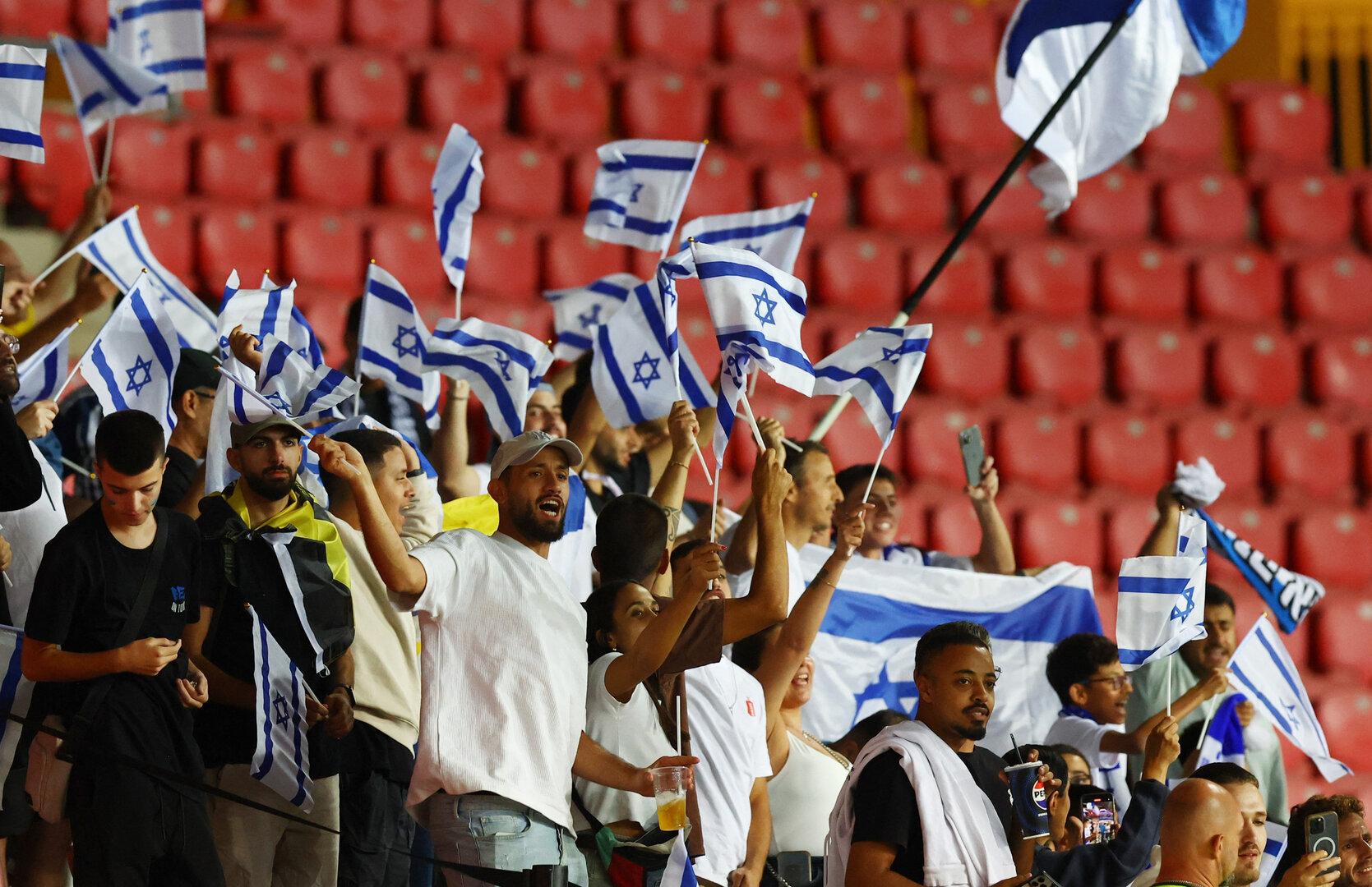 Protesti v New Yorku zaradi izraelske ofenzive v Gazi, UEFA pa razpravlja o izključitvi Izraela