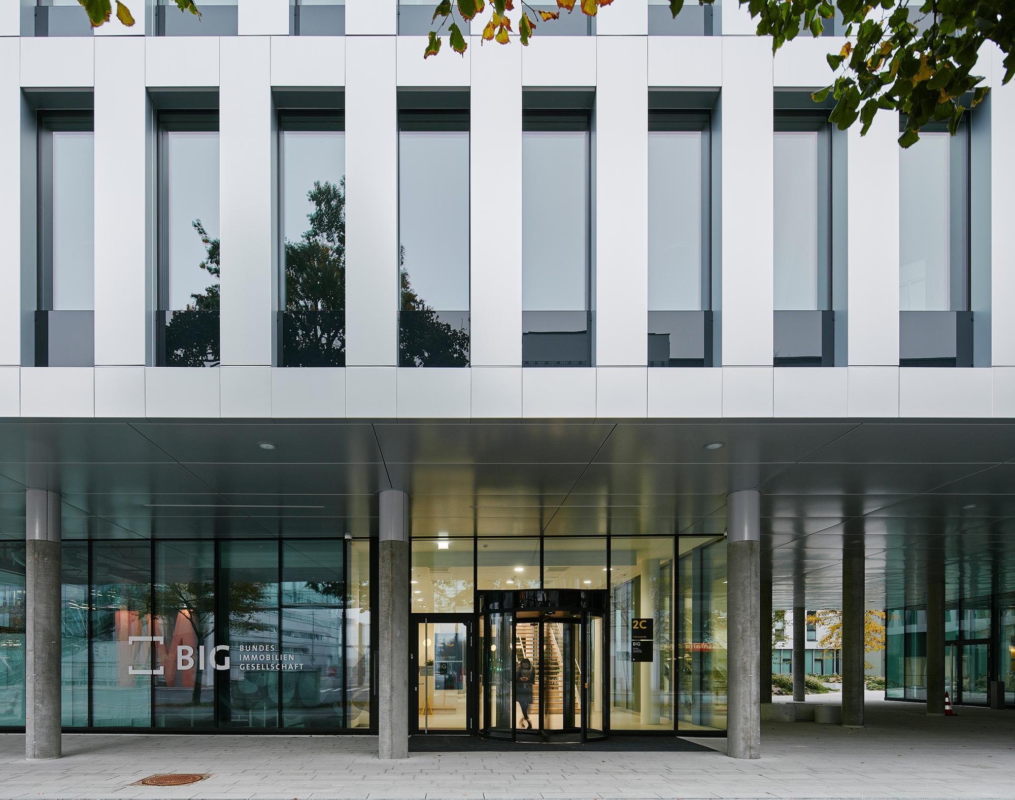 Wegen Mietpreisbremse: Bundesimmobiliengesellschaft mit Gewinneinbruch