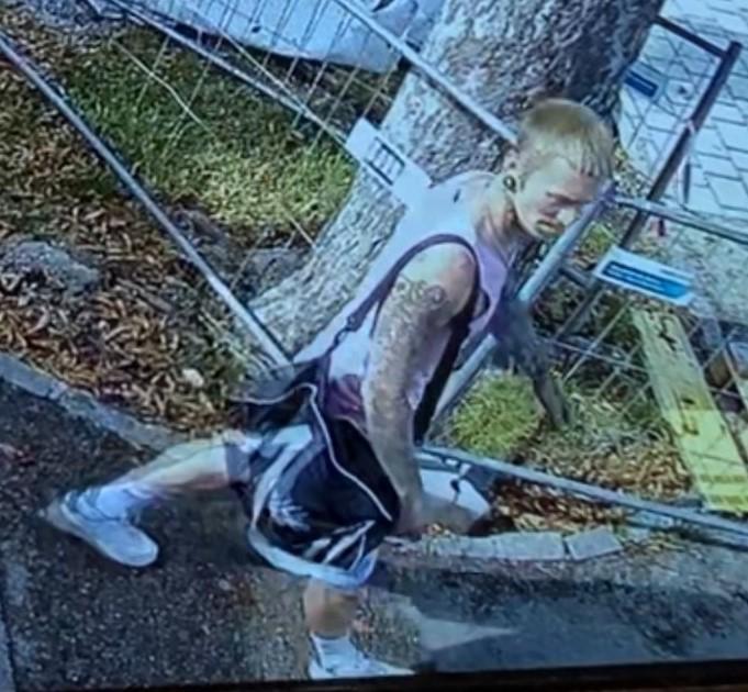 Moški v Traiskirchnu grozil z razstrelitvijo avtomata za cigarete