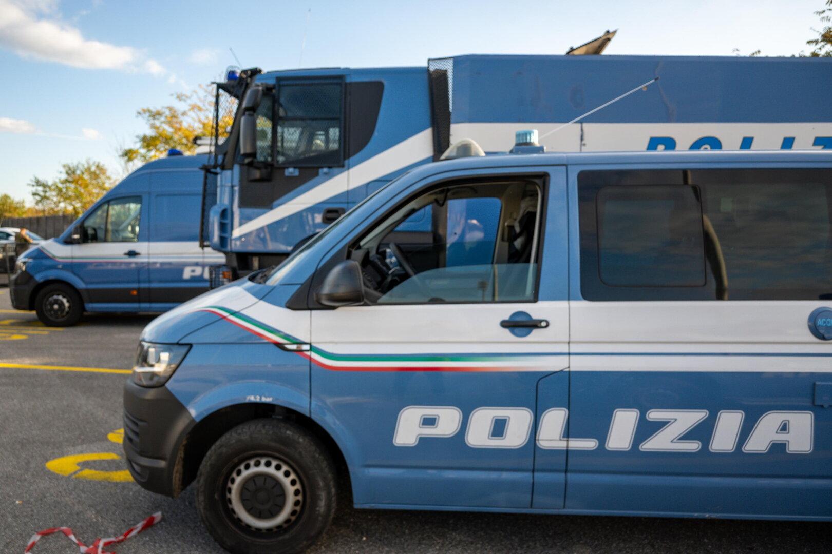 Gesamtes Viertel erschüttert: Autos von Journalisten gesprengt