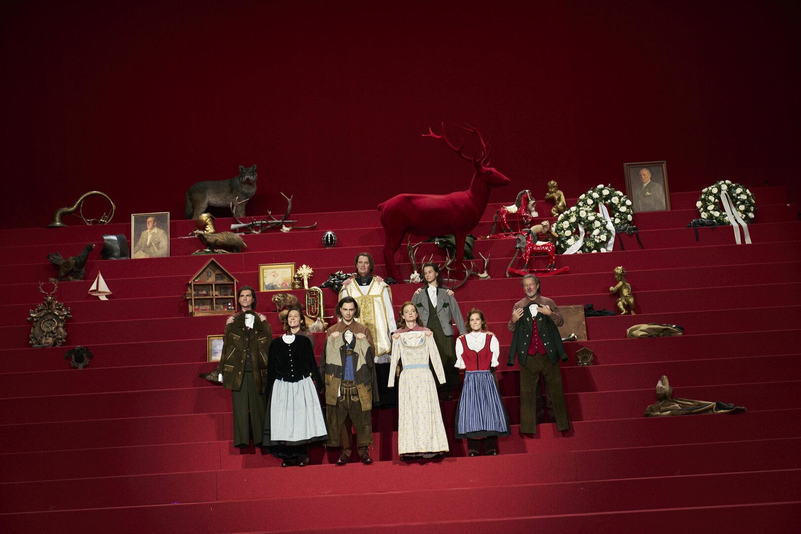 Bernhards "Auslöschung" im Burgtheater: Über dem Abgrund wird einem schwindelig