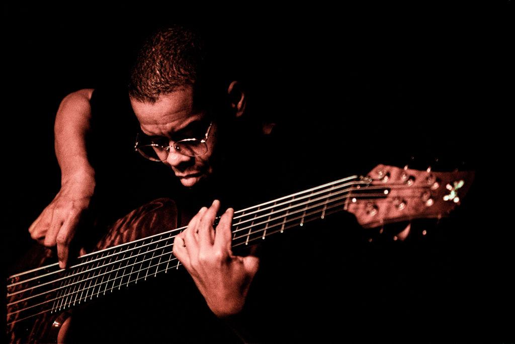 Umrl ameriški jazz basist Anthony Jackson pri 73 letih