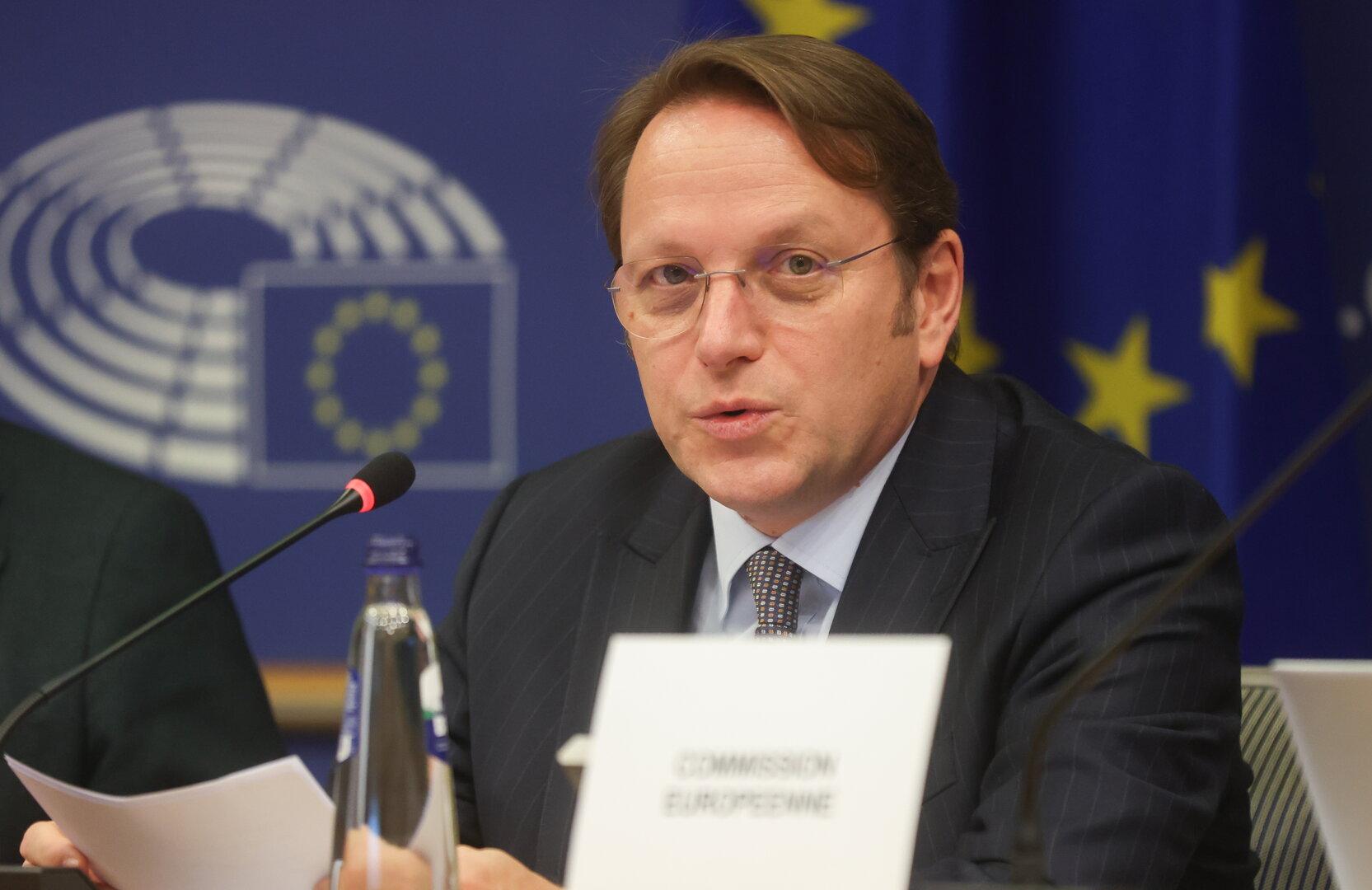 Spionage-Verdacht: Abgeordnete wollen ungarischen EU-Kommissar loswerden