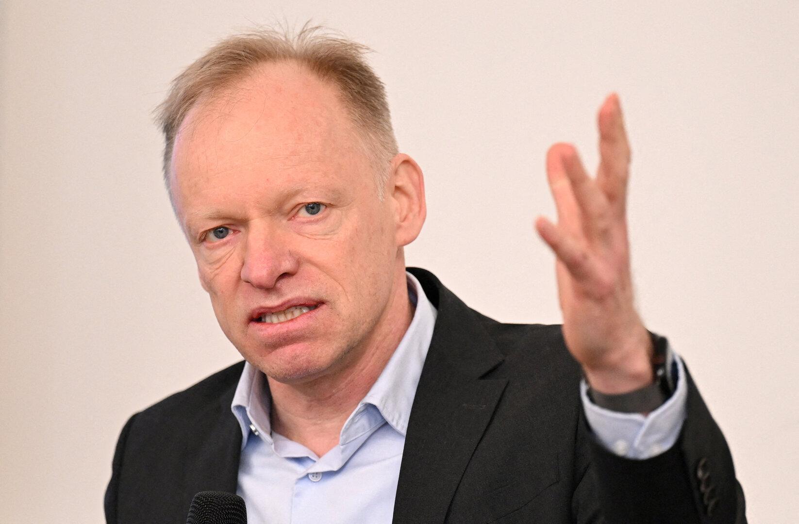 Top-Ökonom sieht Deutschlands Wirtschaft "im Niedergang"