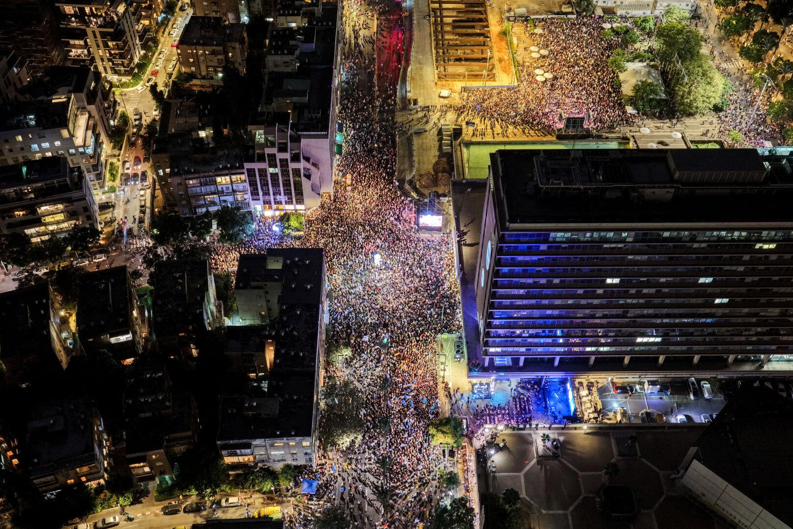 30th anniversary of assassination of Israeli PM Rabin in Rabin Square, Tel Aviv