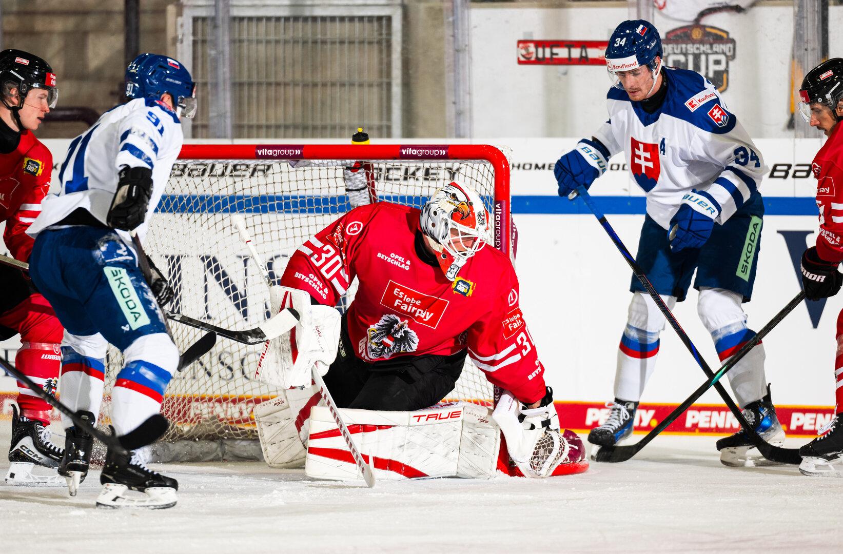 Erst nach dem 0:5 erreichte Österreichs Eishockey-Team WM-Form