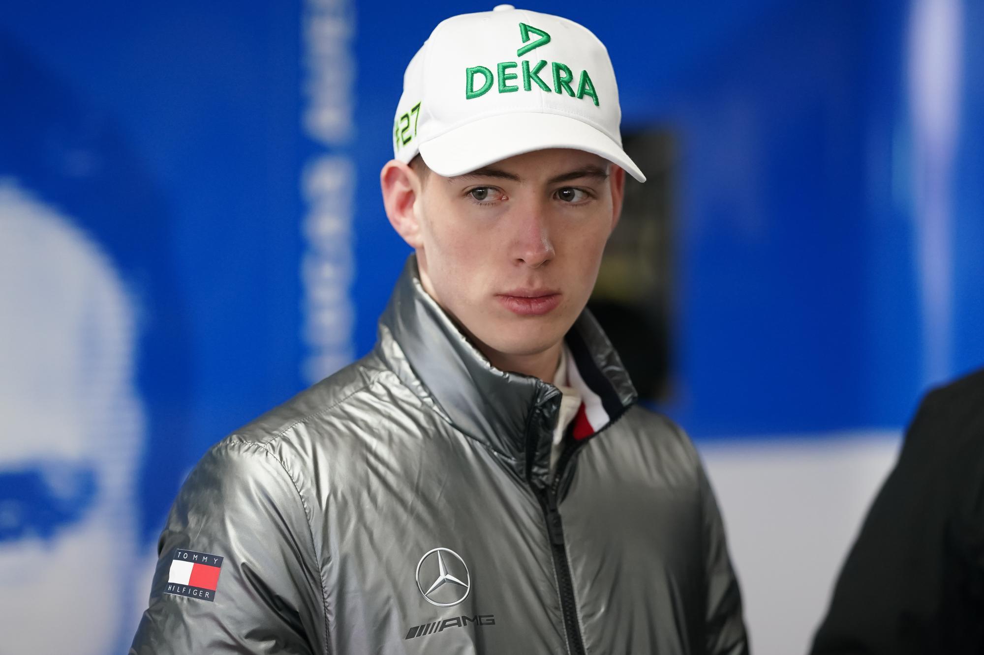 David Schumacher zaročil Keszthelyi Vivien na Maldivih