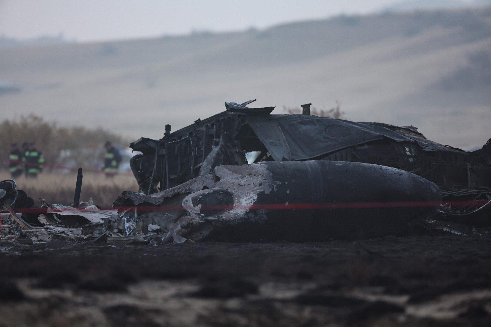 Ursache unklar: Militärflugzeug in Georgien abgestürzt - Besatzung tot