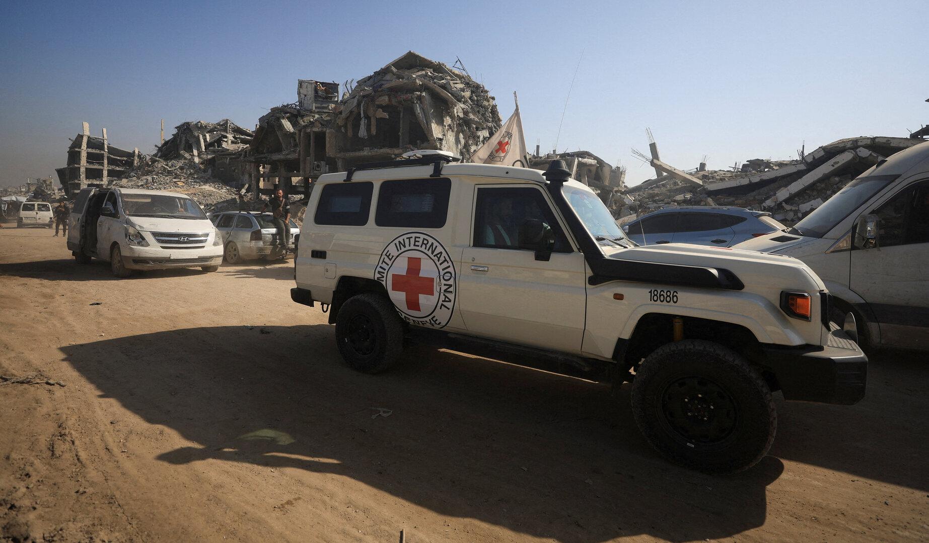 Izrael trdi, da je v napadu na begunsko taborišče v Libanonu ubil 13 pripadnikov Hamasa, dva Palestinca ubita blizu Jeruzalema