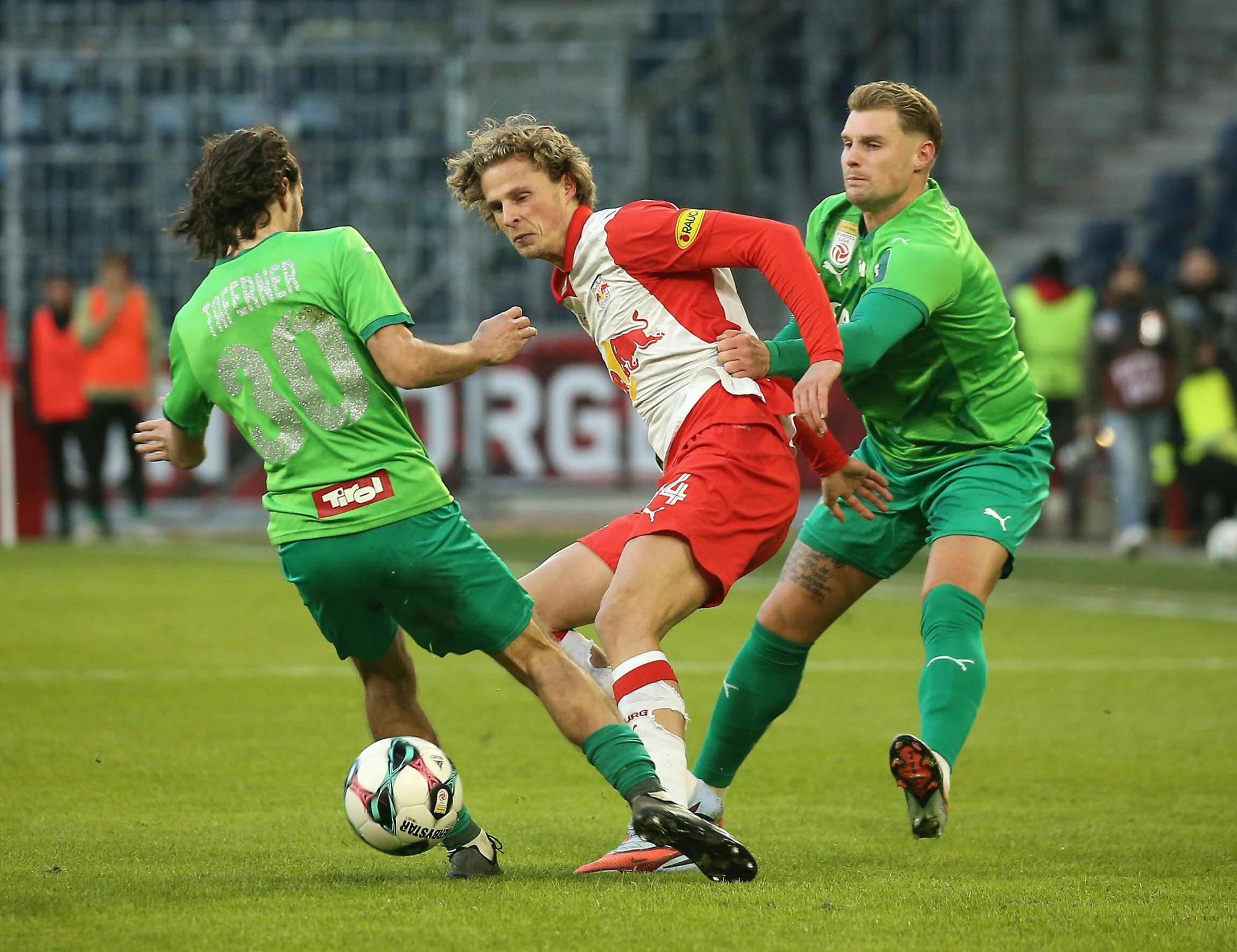 Bitter für Salzburg: 2:0-Führung gegen zehn Tiroler verspielt