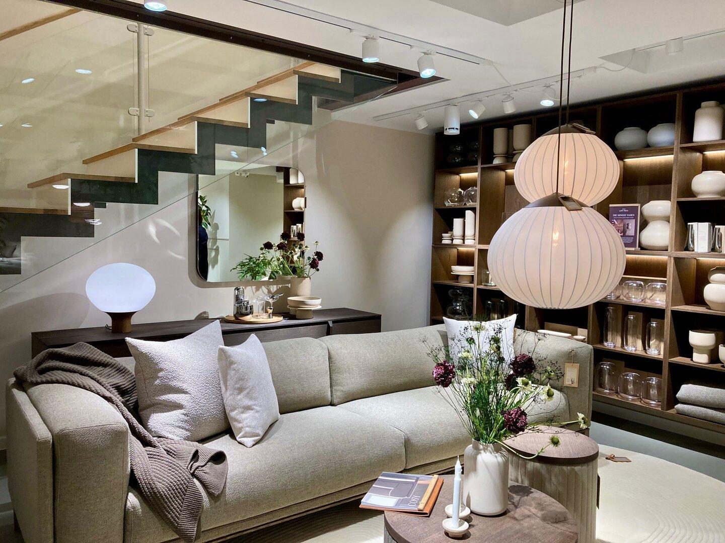 Möbel und Lampen im Bolia Shop