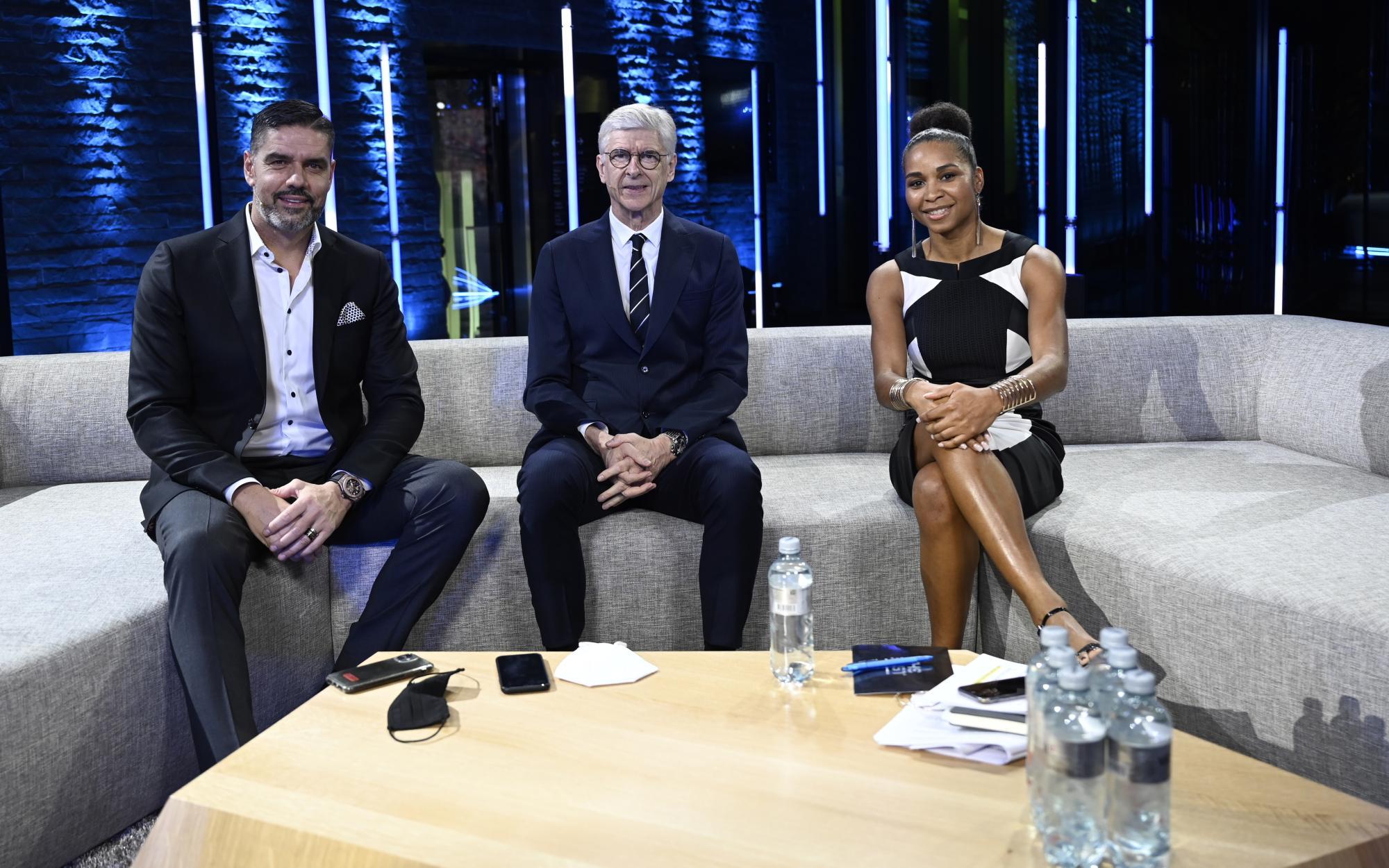 Pascal Zuberbühler (l.) mit Arsene Wenger (M.)