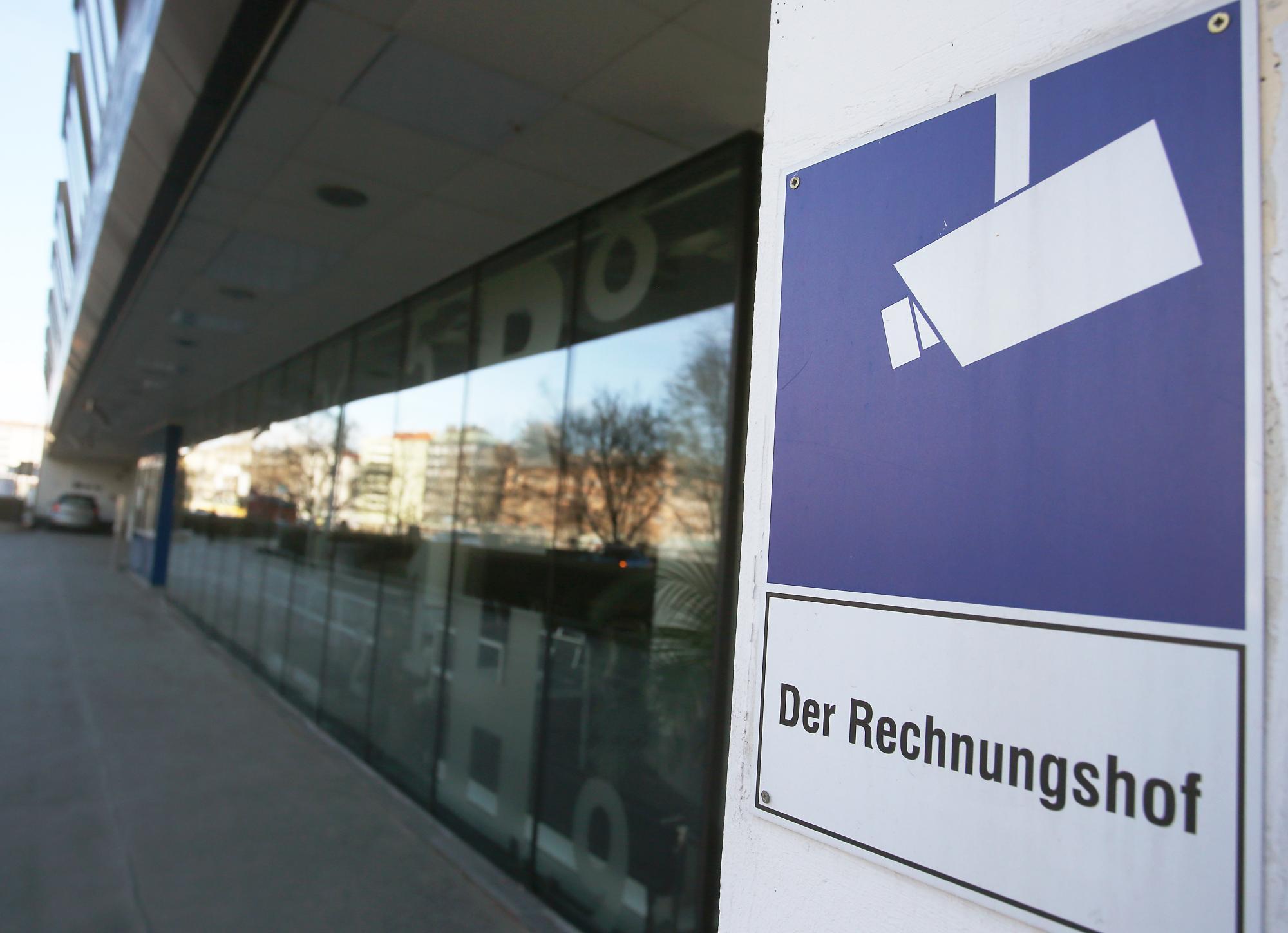 AfD v Turingiji neuspešna s tožbo proti izključitvi ekstremistov iz pravnega izobraževanja