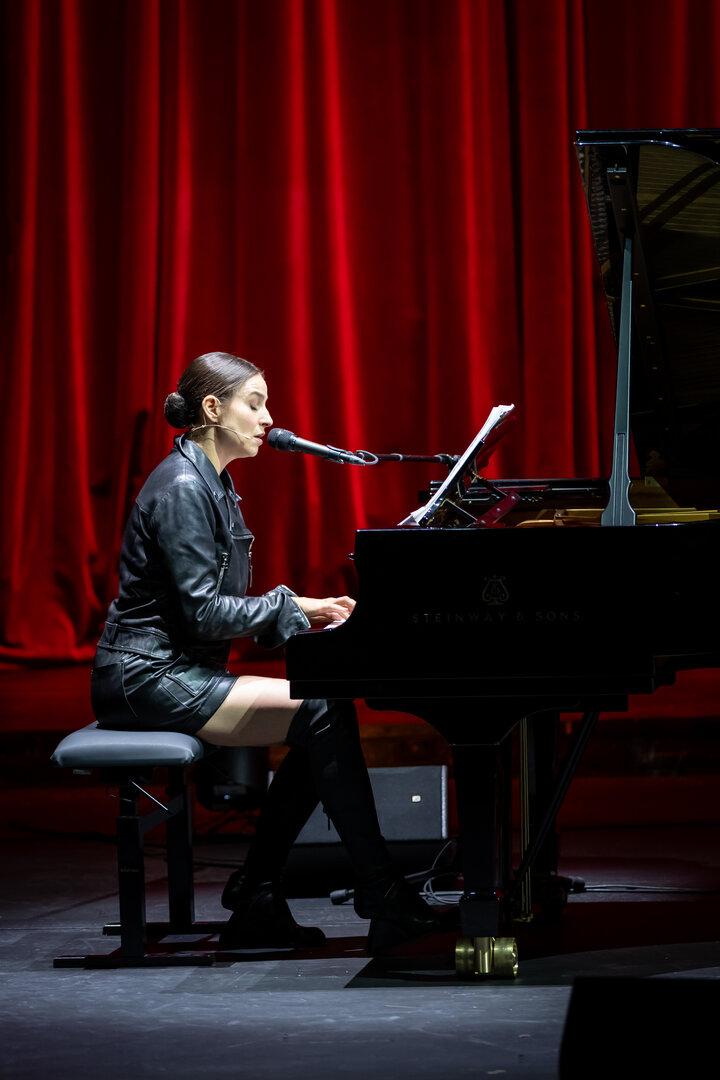 Famos: Asmik Grigorian ließ in Wien in ihren Kosmos blicken