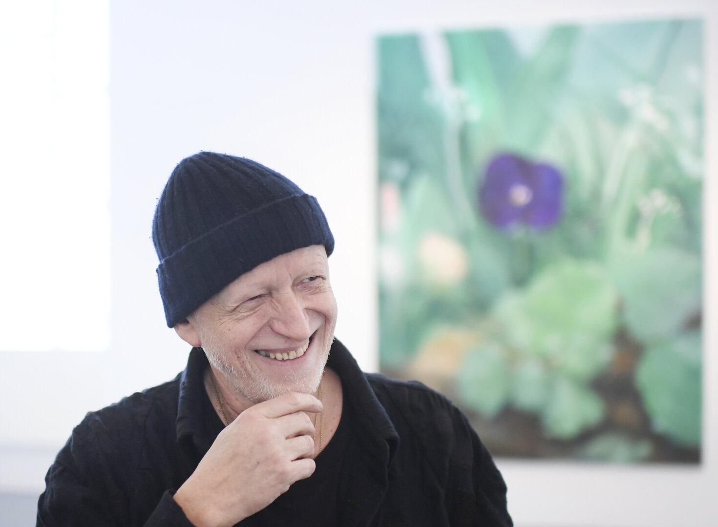 Eiserner Vorhang der Staatsoper 2026 mit Werk von Herbert Brandl