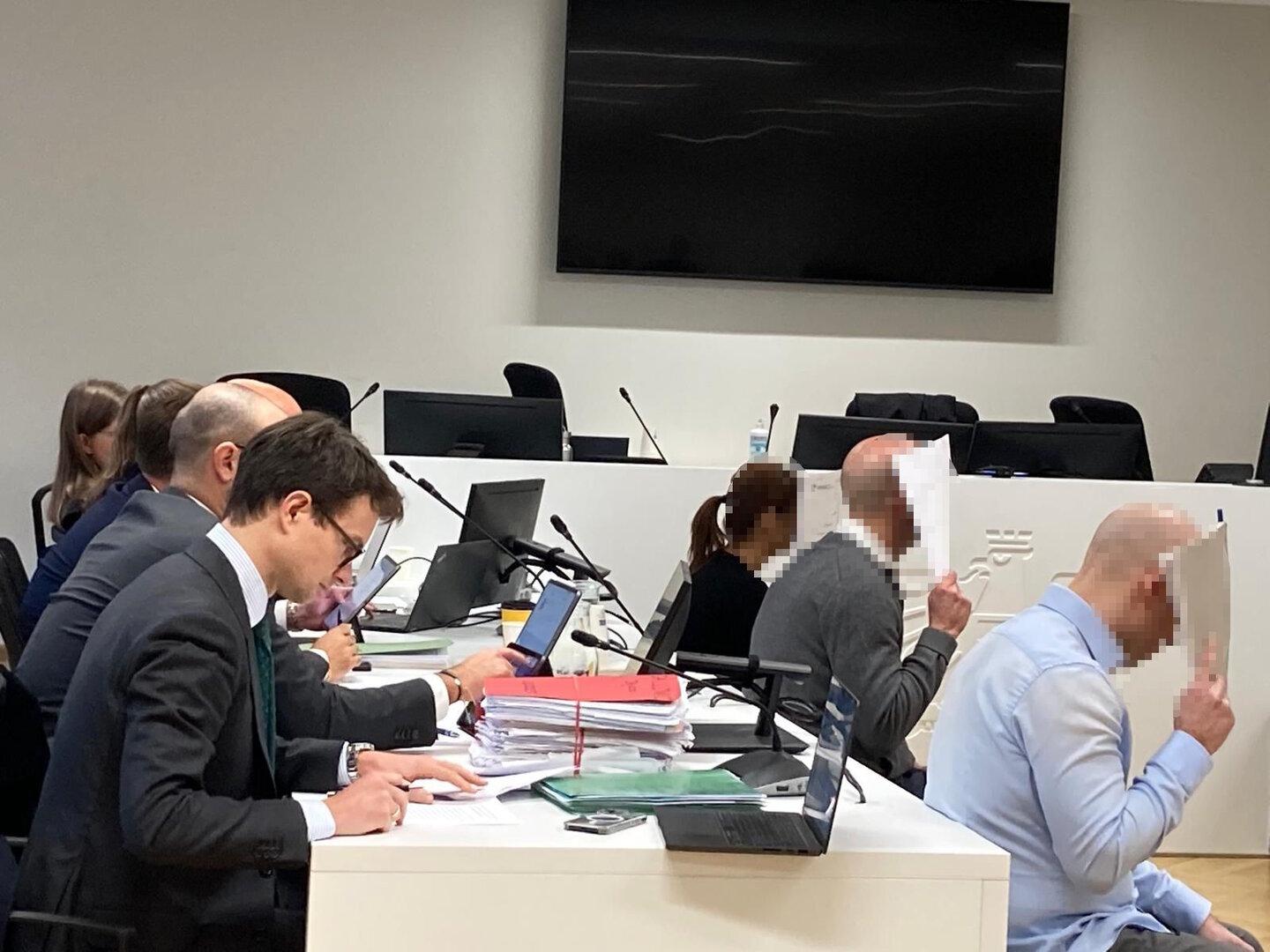 Millionenschaden: Geständnisse im Prozess um Okkult-Betrügereien