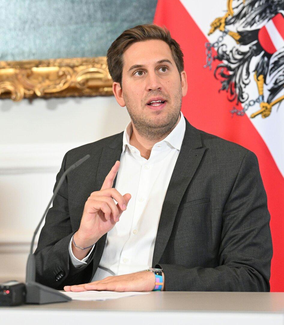 Regierung will bei Verwaltungspersonal massiv einsparen