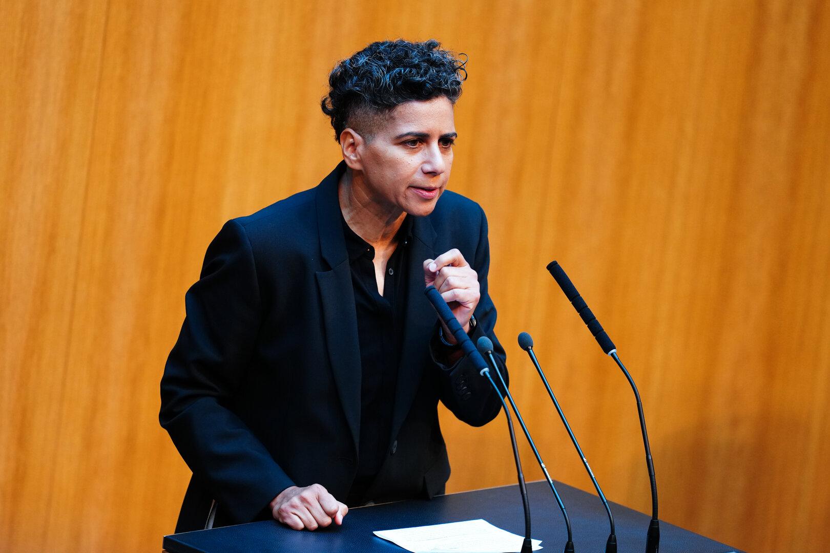 NATIONALRAT: EL-NAGASHI