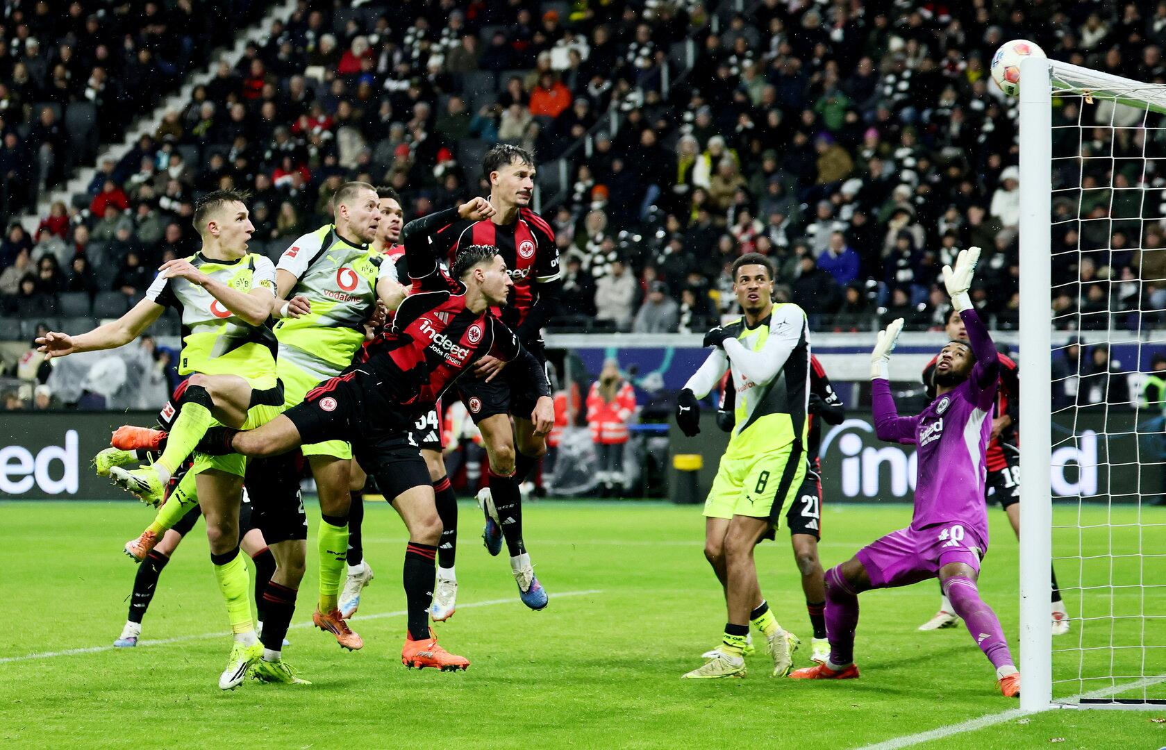 Spektakel ohne Sieger: Frankfurt und Dortmund trennten sich 3:3