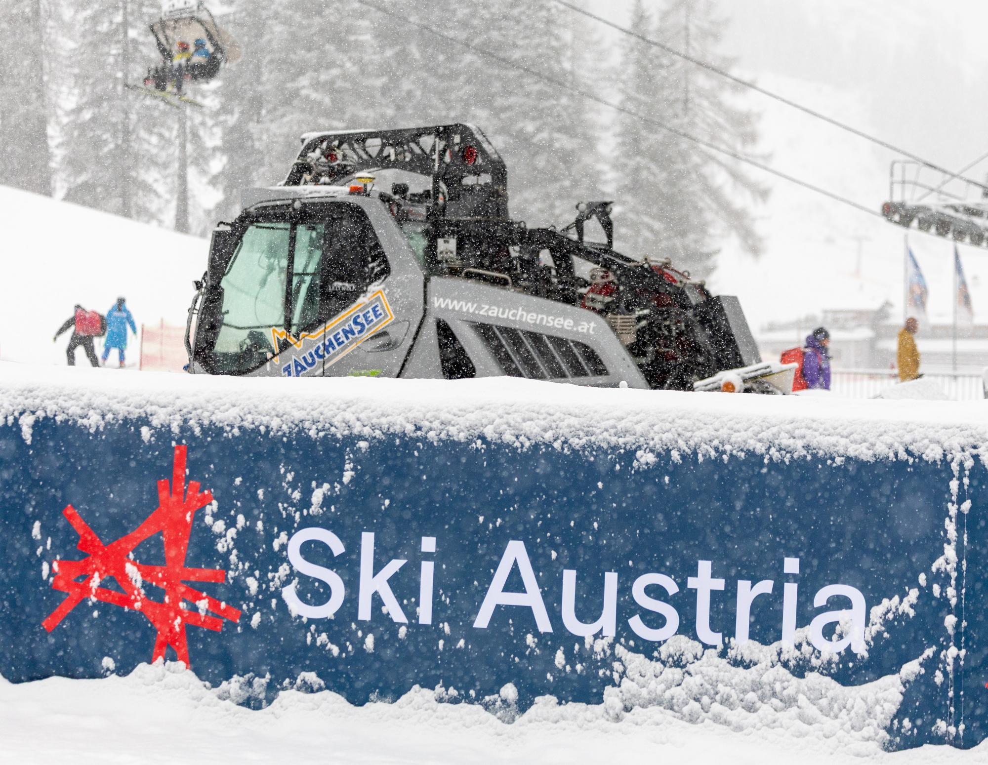 "Unmöglich": Super-G-Absage wegen 40 Zentimeter Neuschnee