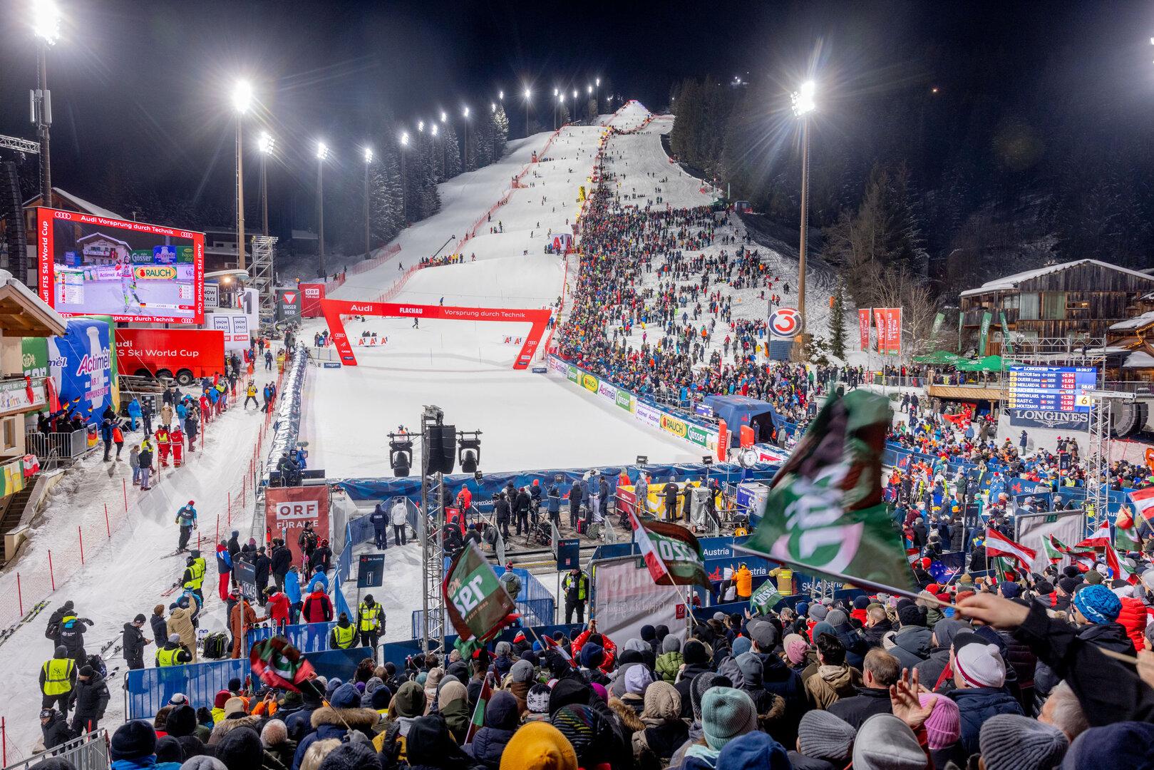 Österreichs Hoffnungsschimmer im Flutlicht-Spektakel von Flachau