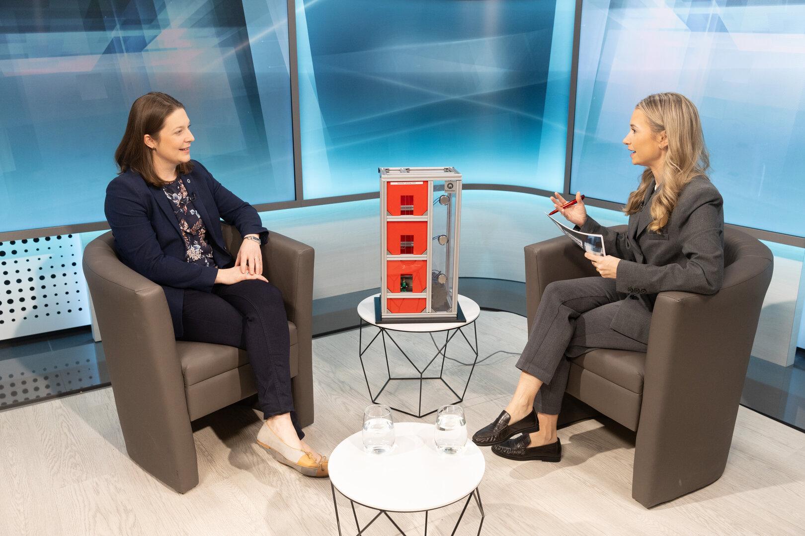 Blackout-sicher und von Robotern gebaut: Was Aufzüge heute können müssen