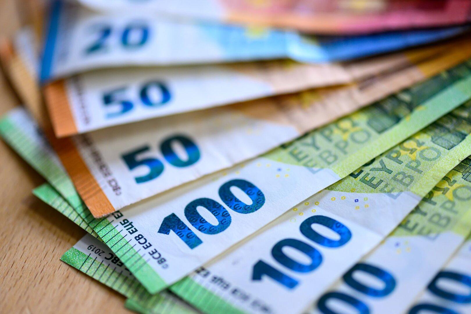 Warum sinkt jetzt der durchschnittliche Preis für E-Autos in der EU?