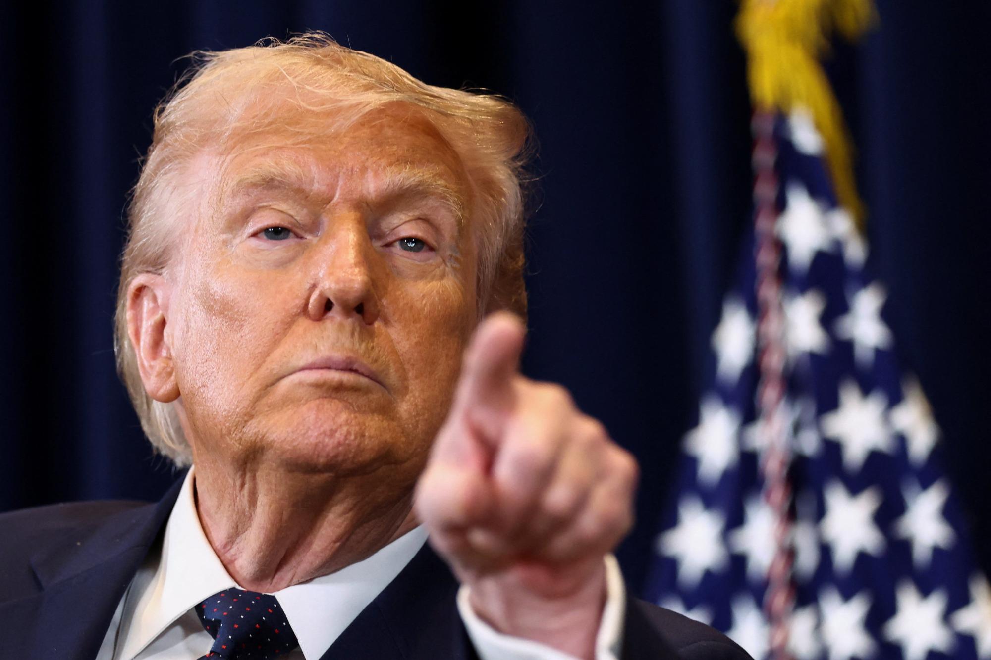 Trump umgeht Parlament: Bezahlung von Heimatschutz-Mitarbeitern angeordnet