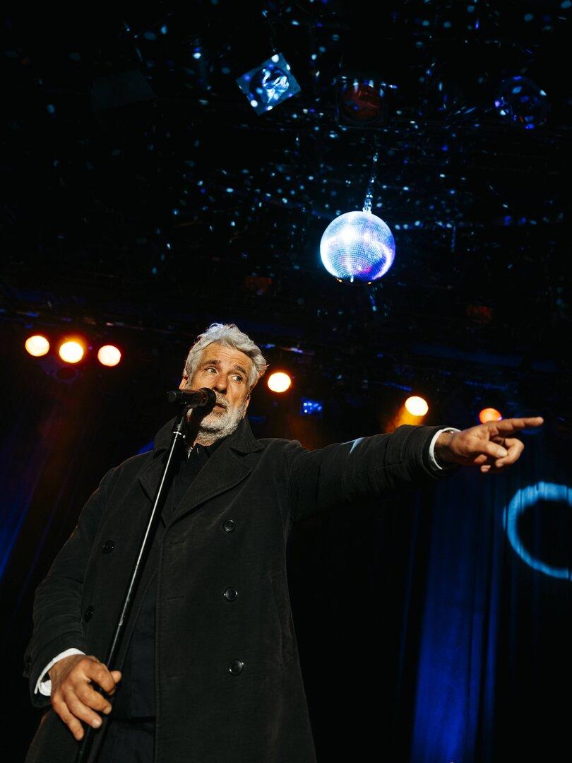 Dirk Stermann: Ein sinkender Entertainer nimmt den Zug nach Nirgendwo