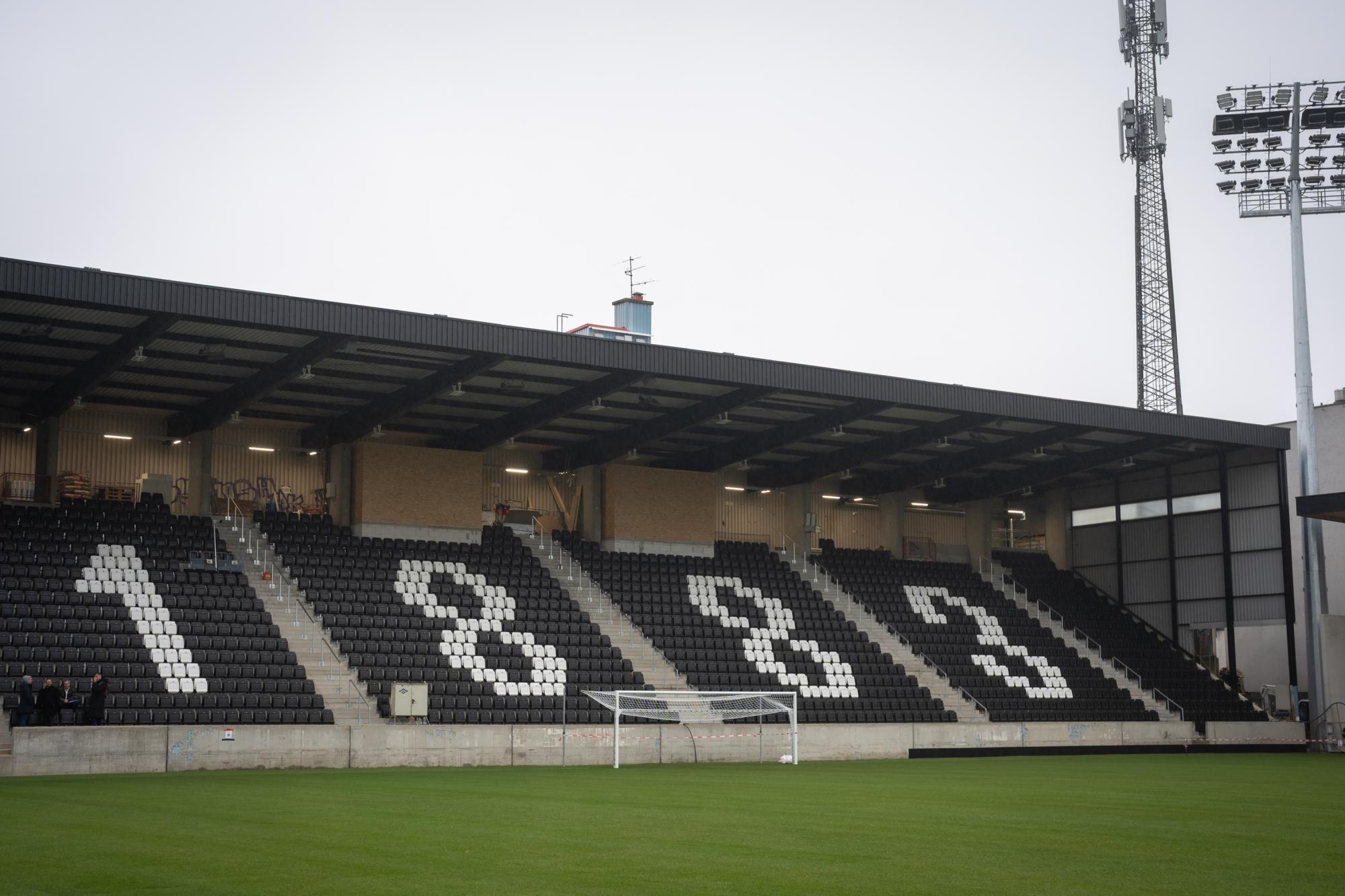 Kracherspiele und Leichenschmaus: Das steht im neuen Sport-Club-Vertrag