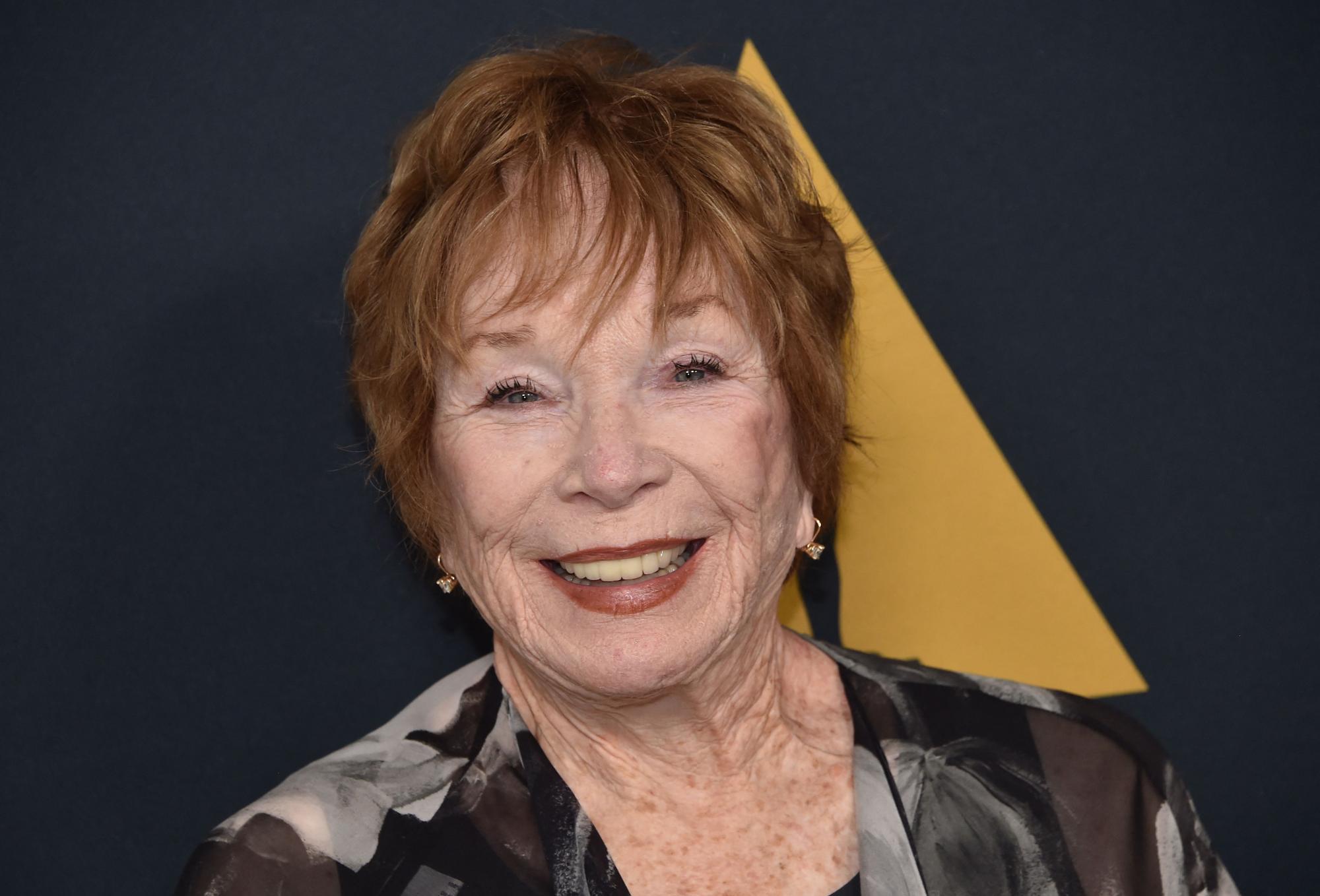 Trotz Millionen-Vermögen: Shirley MacLaine ungewöhnlich günstiges Leben mit 91