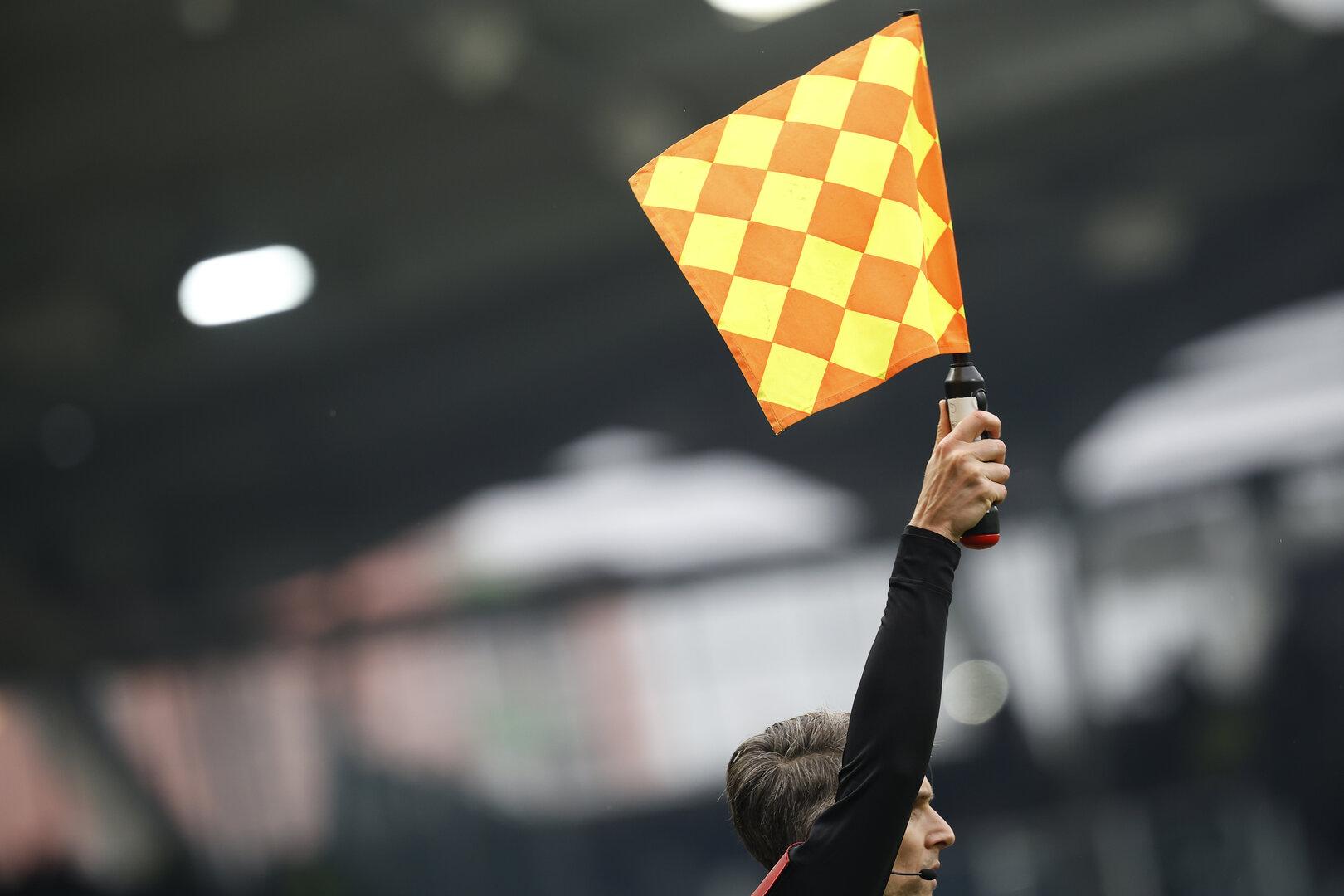 Kommt eine neue Abseits-Regel? FIFA startet Tests in Kanada