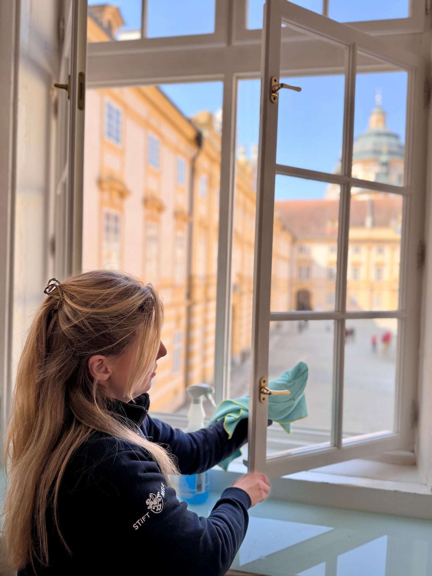 Hier ist der Frühjahrsputz nie vorbei: Putzen im Stift Melk