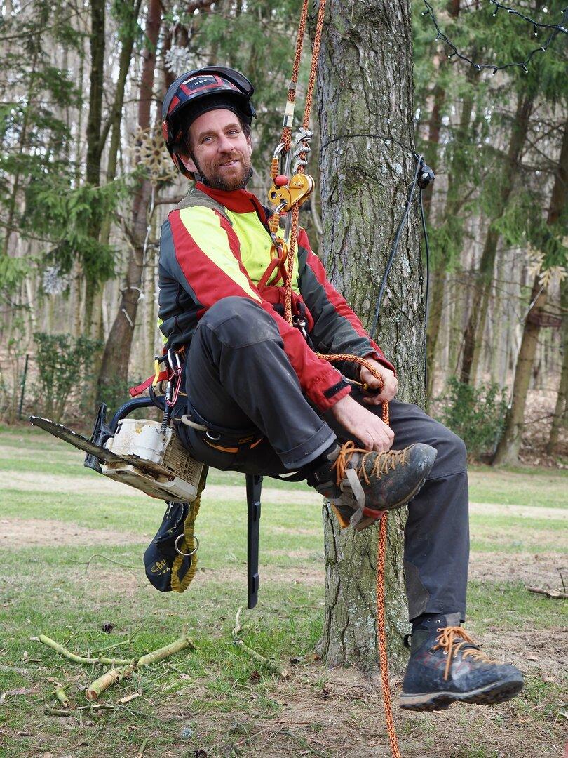 Ein Leben im Seil: Wie arbeitet eigentlich ein Baumpfleger?