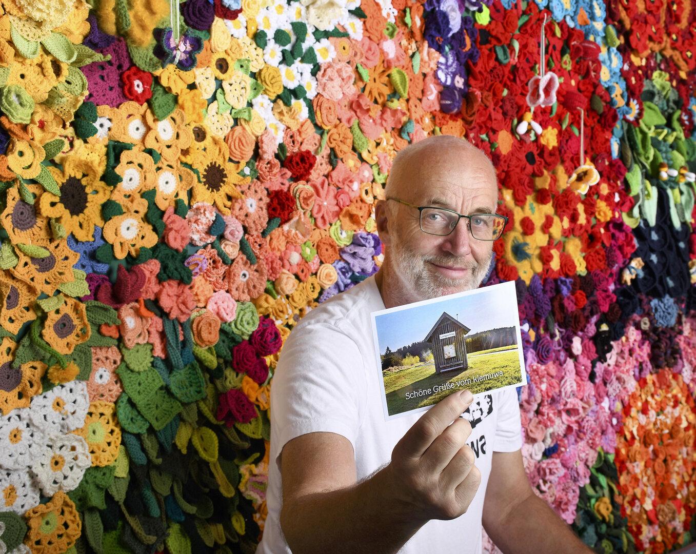 Größte Häkelwiese im Mini-Museum