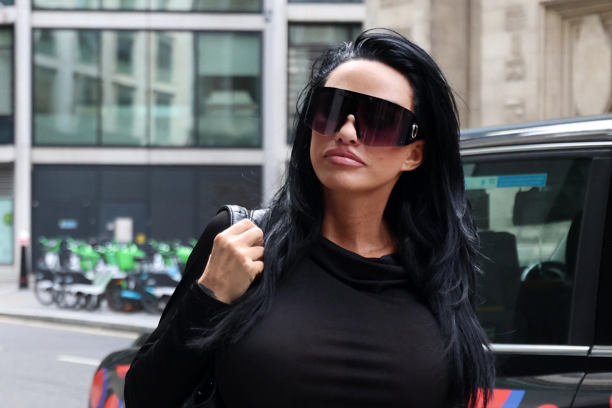 Neuer Tiefschlag für britische Skandal-Nudel Katie Price