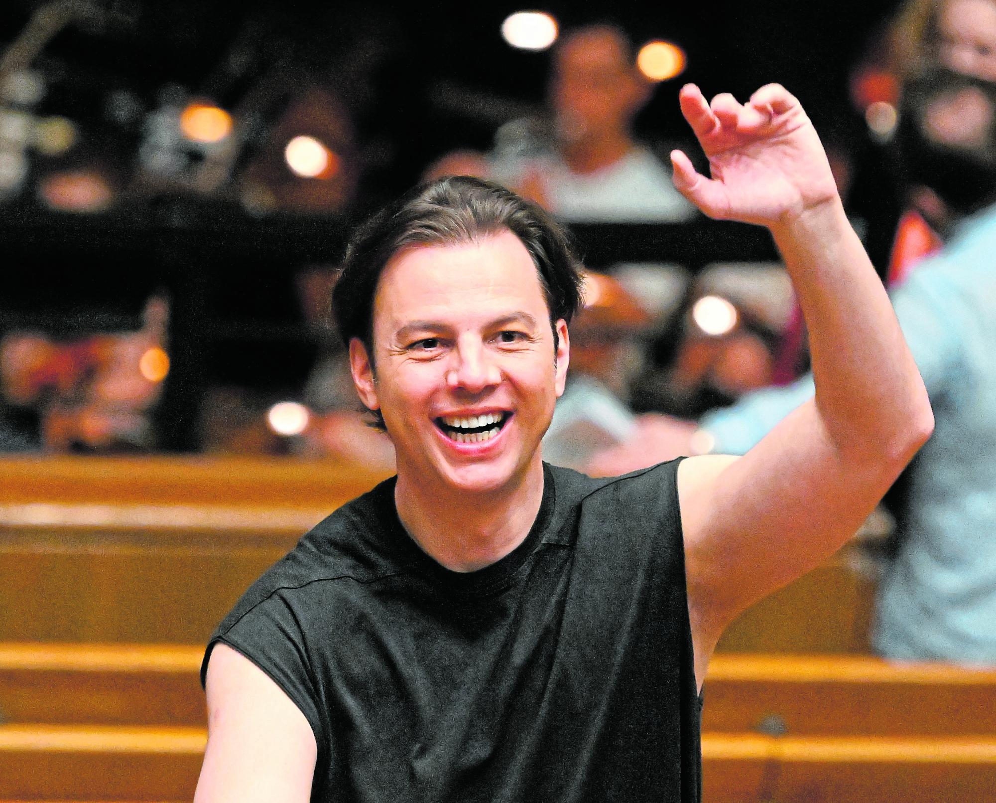 Höchste Ehren für Dirigent Currentzis? Kulturministerium will Begründung nicht herausgeben