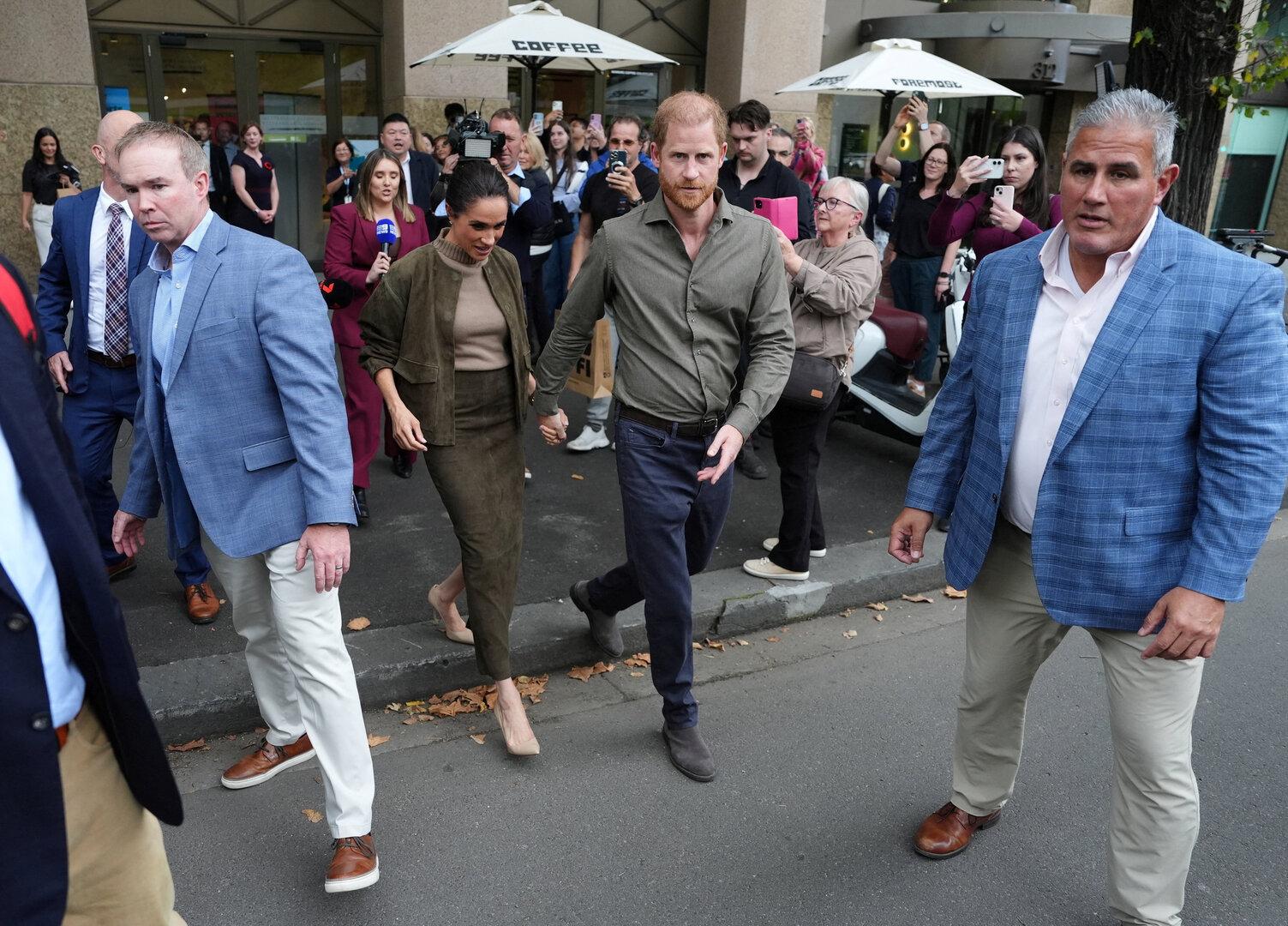 Harry und Meghan erstmals seit Bruch mit Königshaus in Australien