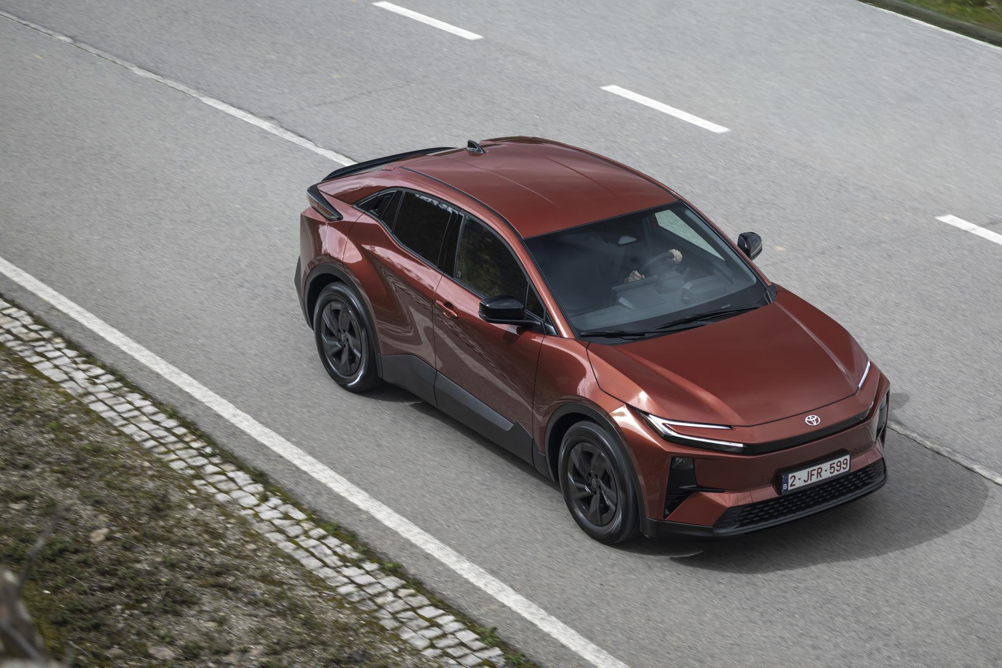 Toyota C-HR+: Das Plus sorgt für den Strom