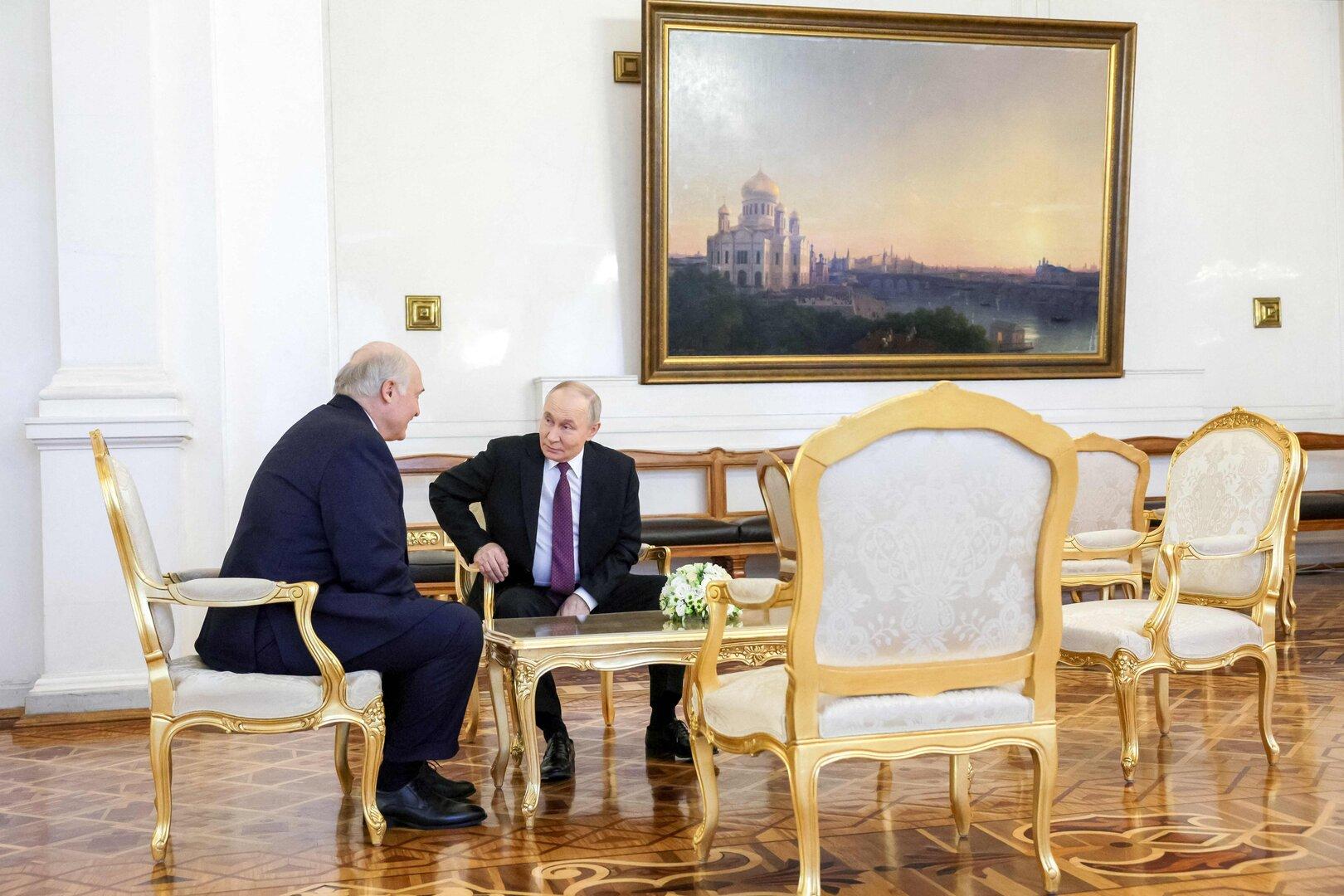 Nach russischem Vorbild: Belarus verbietet "Propaganda" für Homosexualität