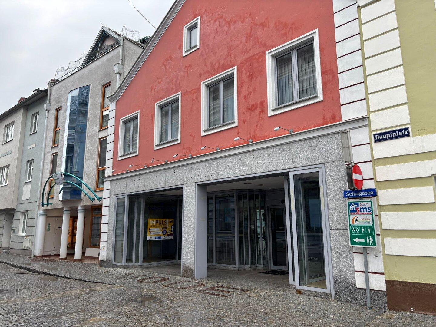 Verwaiste Schaufenster: Zwettl sucht neue Ideen gegen Leerstand