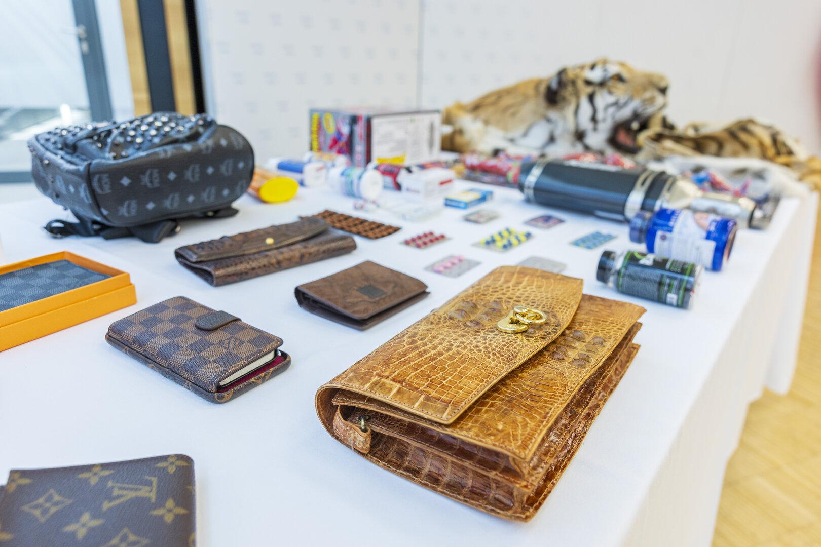 Zoll-Bilanz: Gefälschte Waren im Wert von 12 Millionen Euro abgefangen