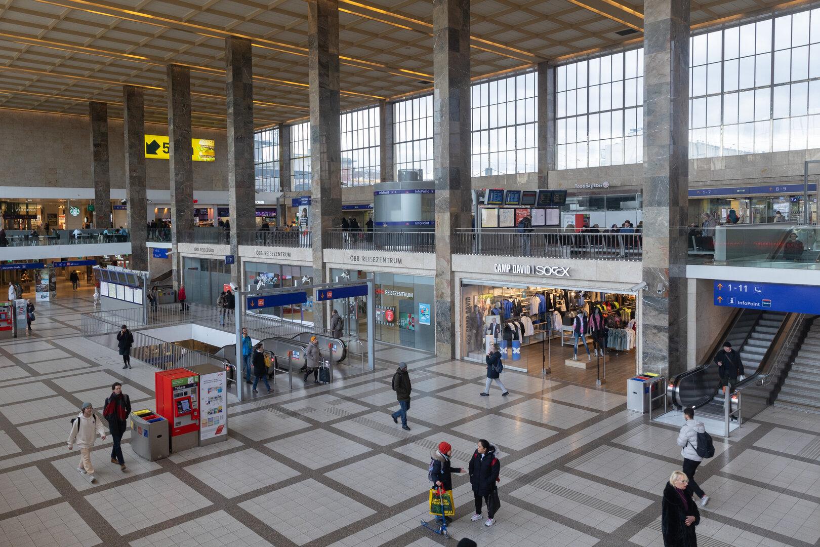 Erste Polizei-Aktion nach neuem Alkoholverbot am Westbahnhof